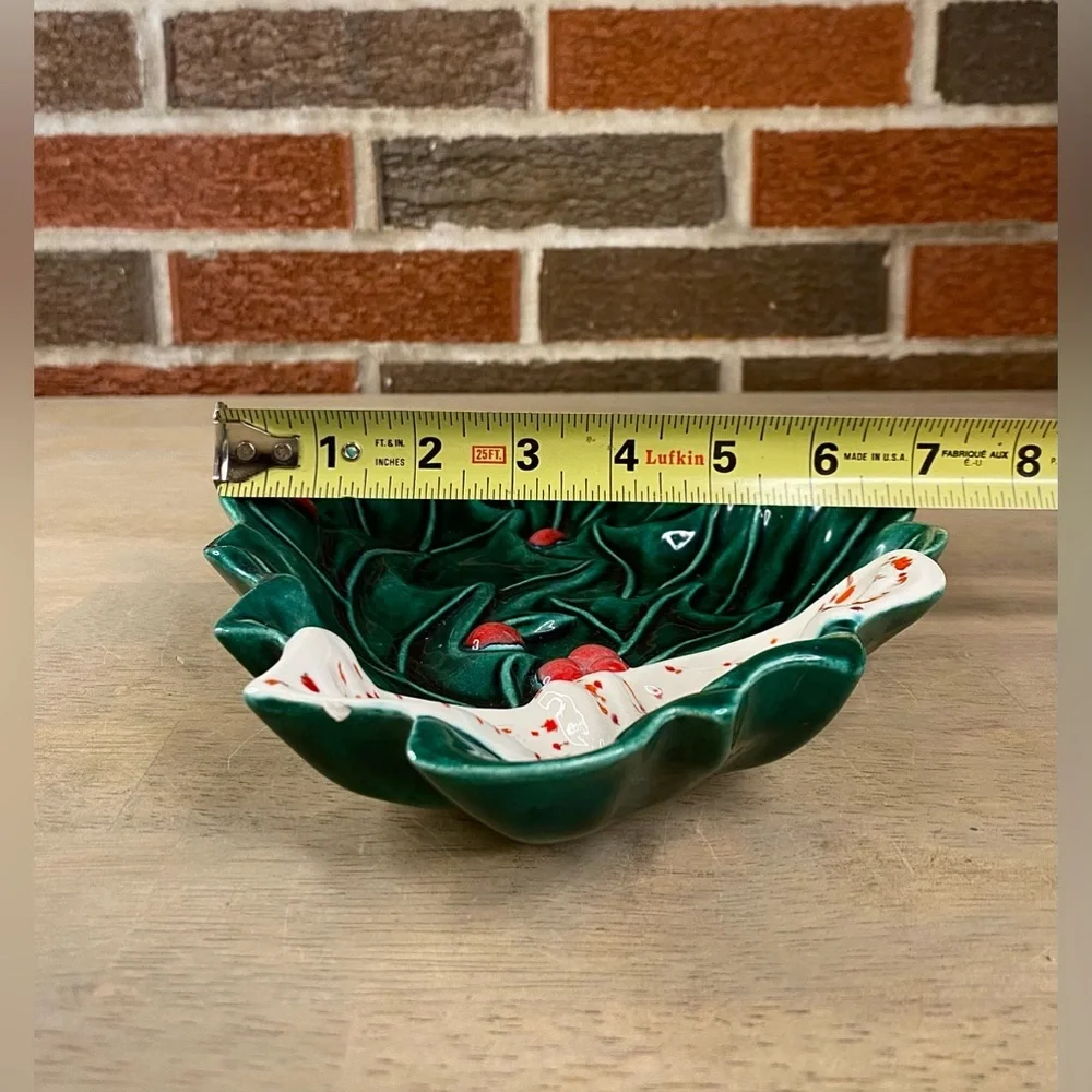 Vintage Holland Mold Holly Leaf With Berries Ceramic Christmas Candy‎ Dish 10x7”